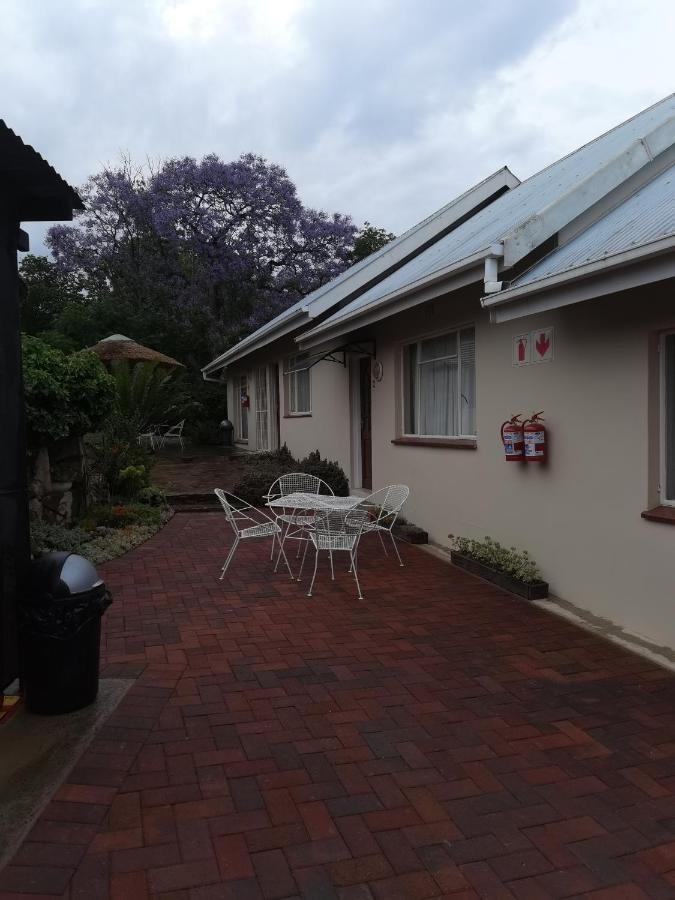 At Home Bb Estcourt Exterior foto