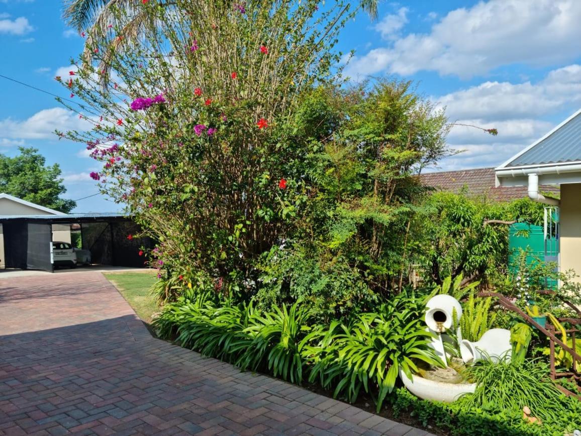 At Home Bb Estcourt Exterior foto